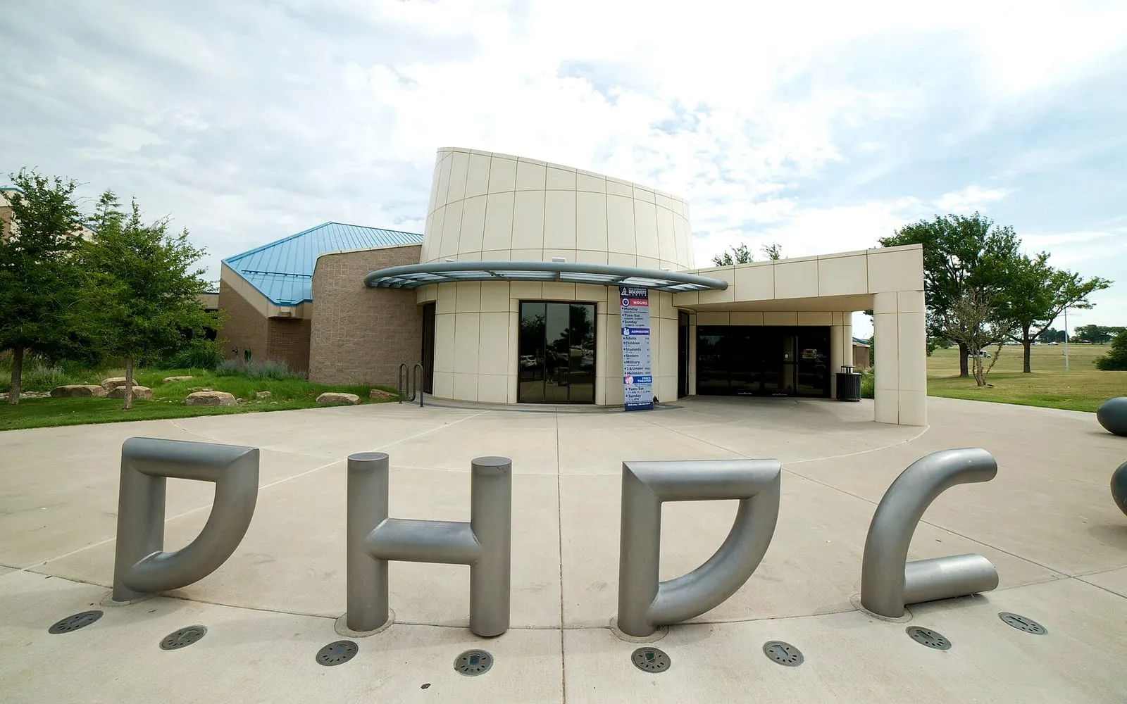 The front entrance of the Don Harrington Discovery Center