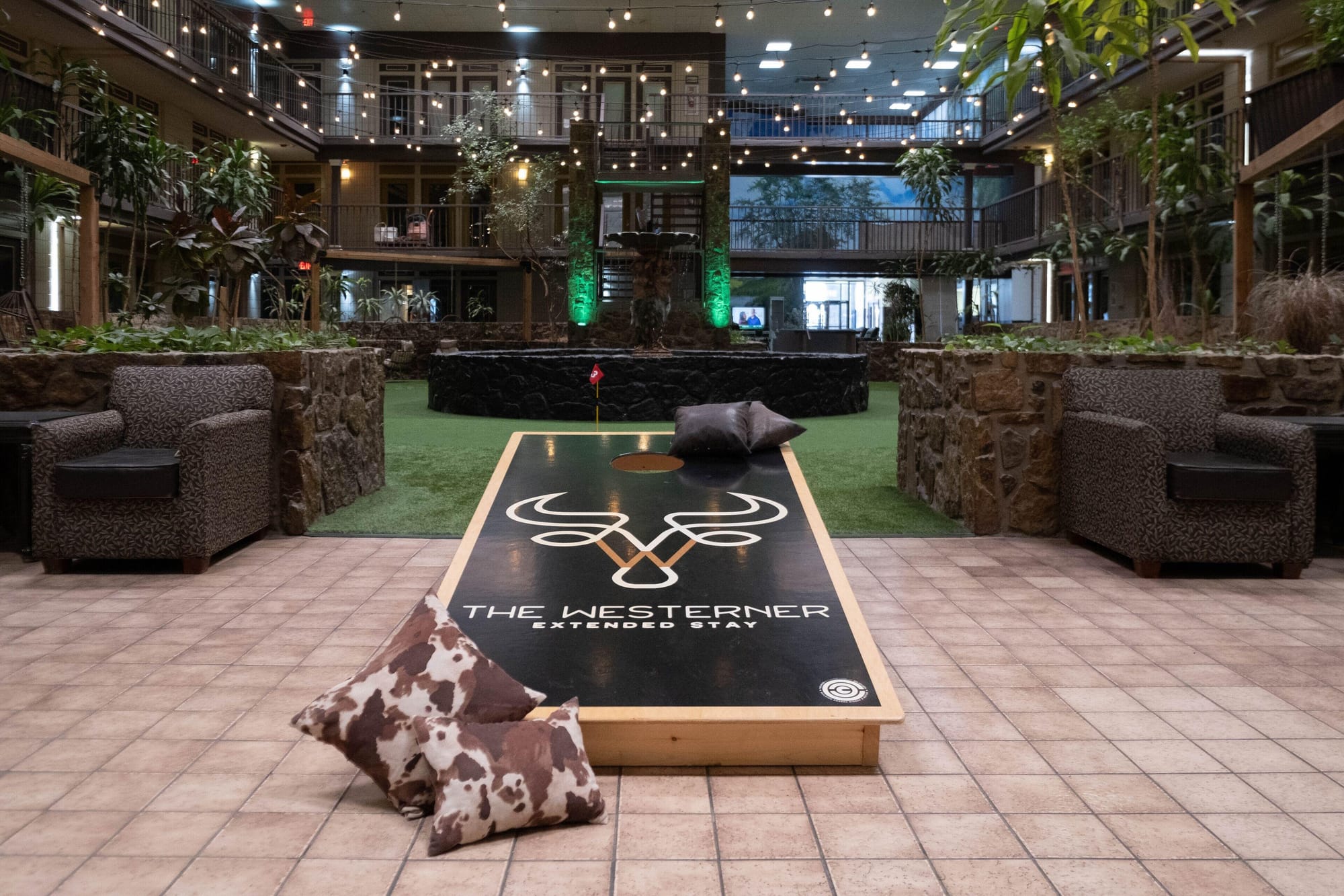 The Westerner cornhole board